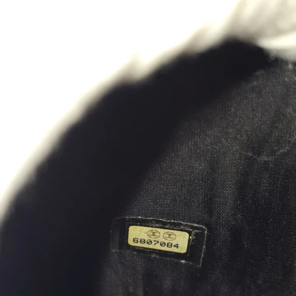 Chanel Black Caviar Timeless CC Compact Wallet (With COA) - Picture 5 of 11